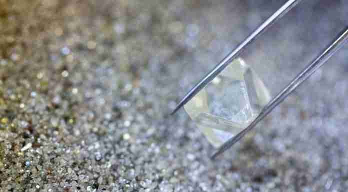 Zimbabwe invites bids for venture capital partner to set up diamond processor