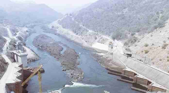 Zimbabwe and Zambia plan to float a new tender for US$5bn Batoka plant, but doubts linger over hydropower’s future