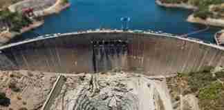 Kariba dam wall